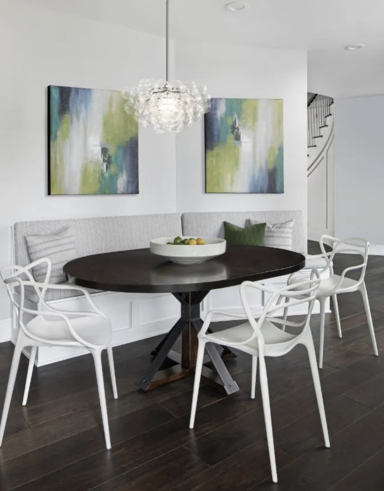 An angled wall in a lakefront home could have been an awkward spot, but Margaret Skinner, principal of Margeaux Interiors in Birmingham, combined a custom banquette with an extendable table and durable indoor/outdoor chairs that can be stacked and taken outside.

Beth Singer/Margeaux Interiors